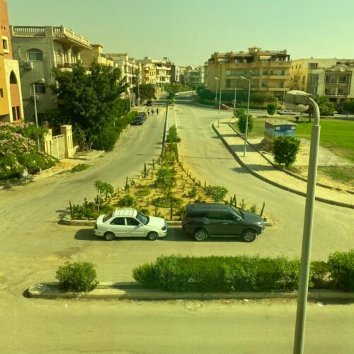 التجمع الخامس, الحي الثاني, المنطقة الاولي خلف شارع التسعين الجنوبي مباشرة